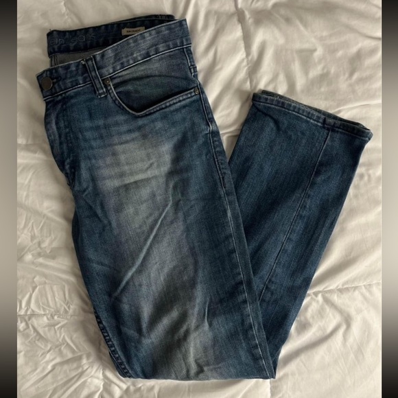 Calvin Klein Straight Slim Jeans - Picture 1 of 2